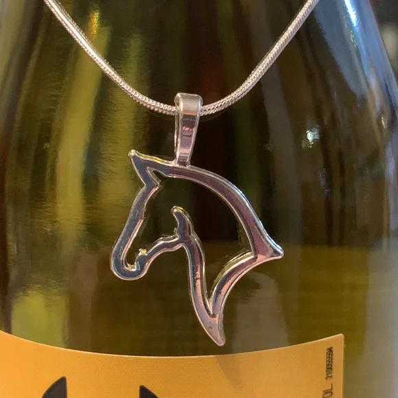 Horse 🐴 Head Silhouette 925 Silver Necklace - Picture 1 of 8